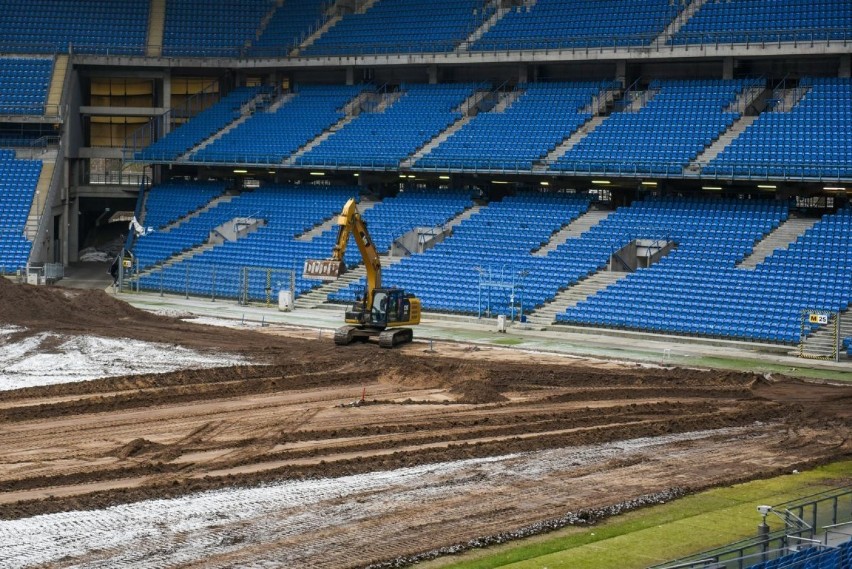 Poznań: Trwa wymiana murawy na Stadionie Miejskim. Zobacz najnowsze zdjęcia