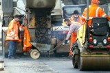 Wrocław walczy z dziurami na drogach: postępy i plany napraw