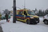 Wypadek na skrzyżowaniu ulic Armii Krajowej i Łowickiej w Skierniewicach. 1 osoba poszkodowana