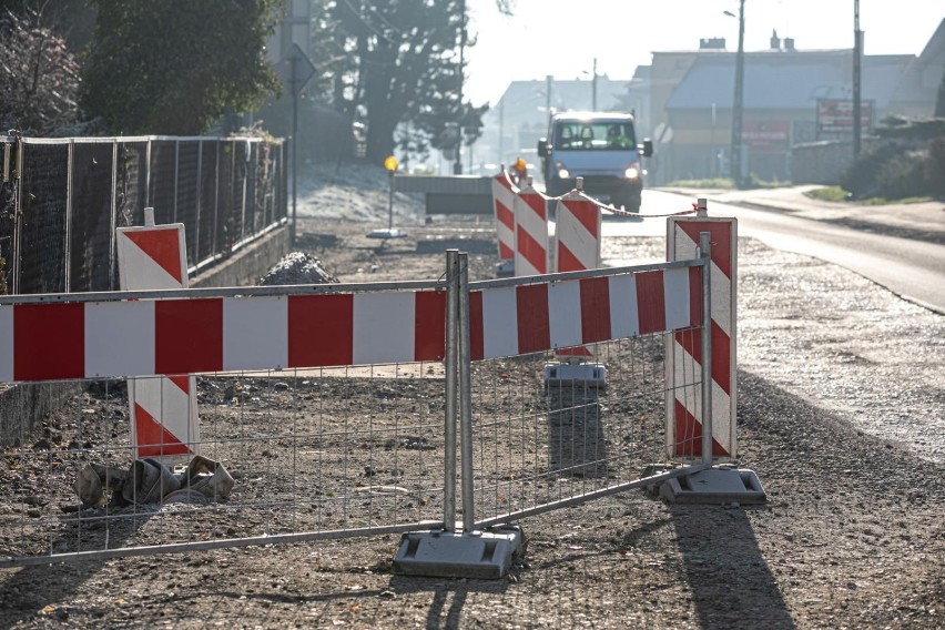 Prace na ul. Łokietka mają zostać wznowione po prawie...