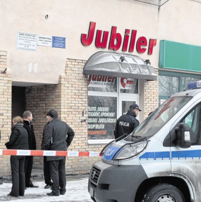 Napad z bronią w ręku i na rowerze. Okradał jubilerów i „spożywczaki", głównie dla kasy