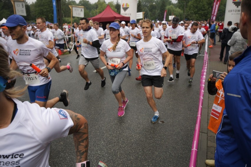 Katowice Business Run 2019: Ponad 4 tys. biegaczy na starcie charytatywnej sztafety biznesowej [ZDJĘCIA]