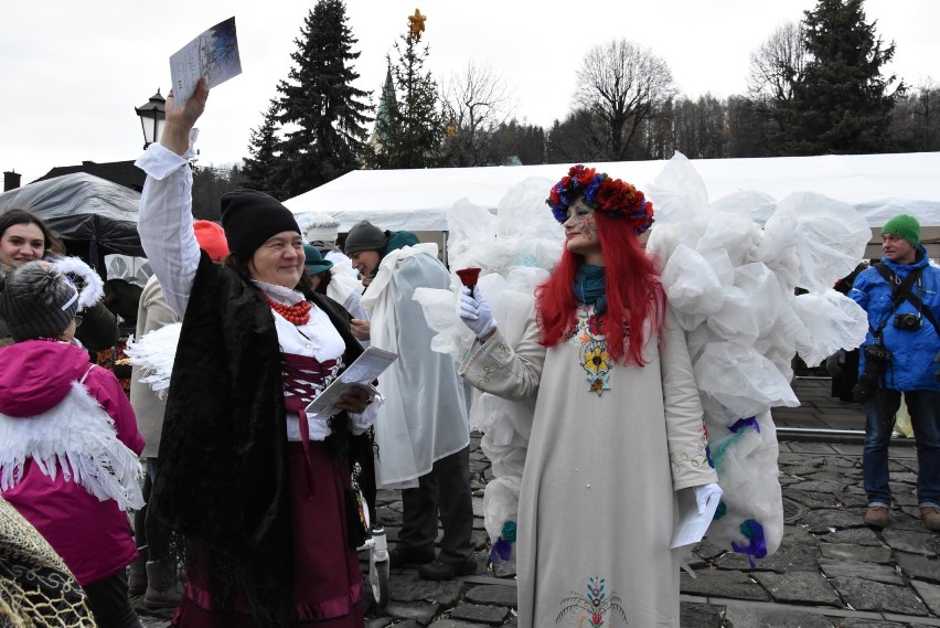 Festiwal "Anioł w Miasteczku" odbywa się co roku w grudniu w...