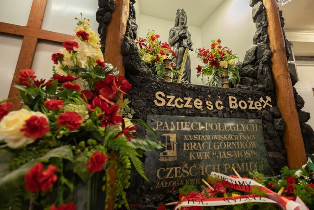 W Jastrzębiu uczczono pamięć górników zmarłych w katastrofie w KWK Jas-Mos.