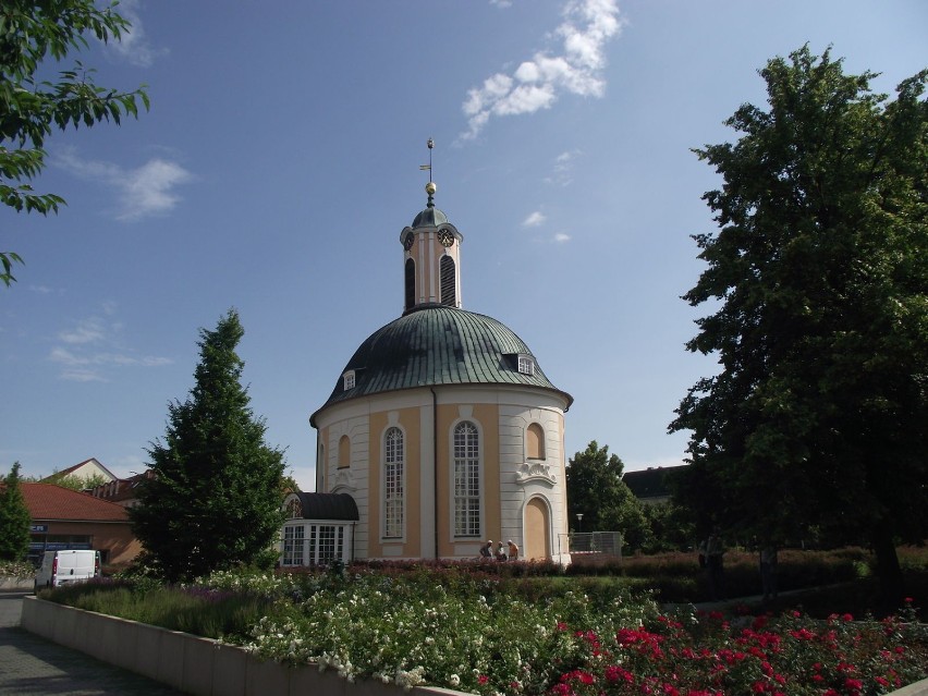 Dawniej kościół a dziś sala koncertowa i miejsce ślubów w...