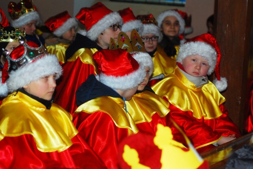 Koncert Kolęd w Jarocinie: Śpiewali kolędy w kościele p.w....