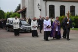 Poznań: Pogrzeb Piotra Barełkowskiego. Na Junikowie pożegnaliśmy współprojektanta Starego Browaru [ZDJĘCIA]