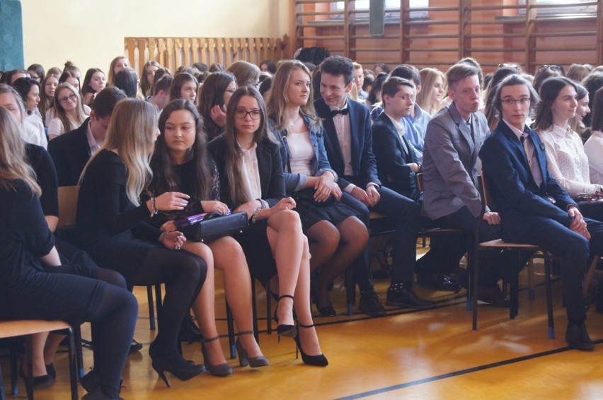 Zakończenie szkoły maturzystów w I LO w Radomsku (2018)