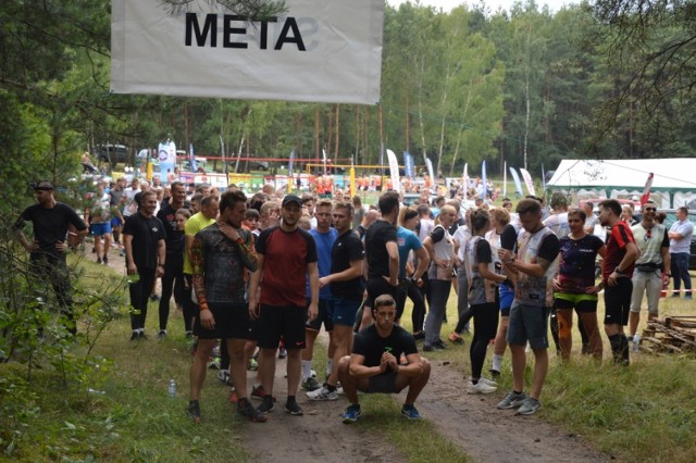 Alicja Adamczyk i Mateusz Pawlak triumfatorami biegu terenowego Ciebłowice Run