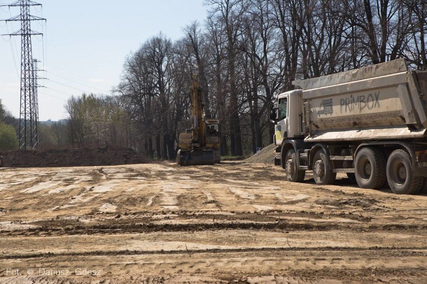 Wałbrzych: Powstaje nowy parking koło Palmiarni [ZDJĘCIA]