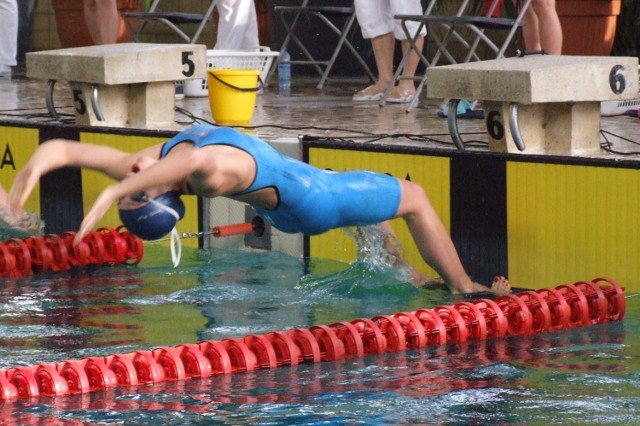 OŚWIĘCIM. Katarzyna Górniak wraca po półrocznym leczeniu kontuzji do pełnych obciążeń. Grand Prix Małopolski w pływaniu zdominowała Unia, brylując nie tylko drużynowo, ale także jej zawodnicy zdominowali indywidualne rankingi.