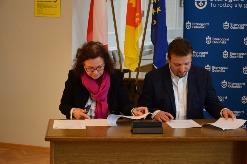 Podpisano umowę na budowę ronda na skrzyżowaniu ulic: Pomorskiej i Pelplińskiej 