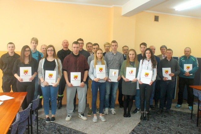 W powiatowych eliminacjach Wojewódzkiej Olimpiady Obrony Cywilnej skierowany wzięło udział 10 uczniów