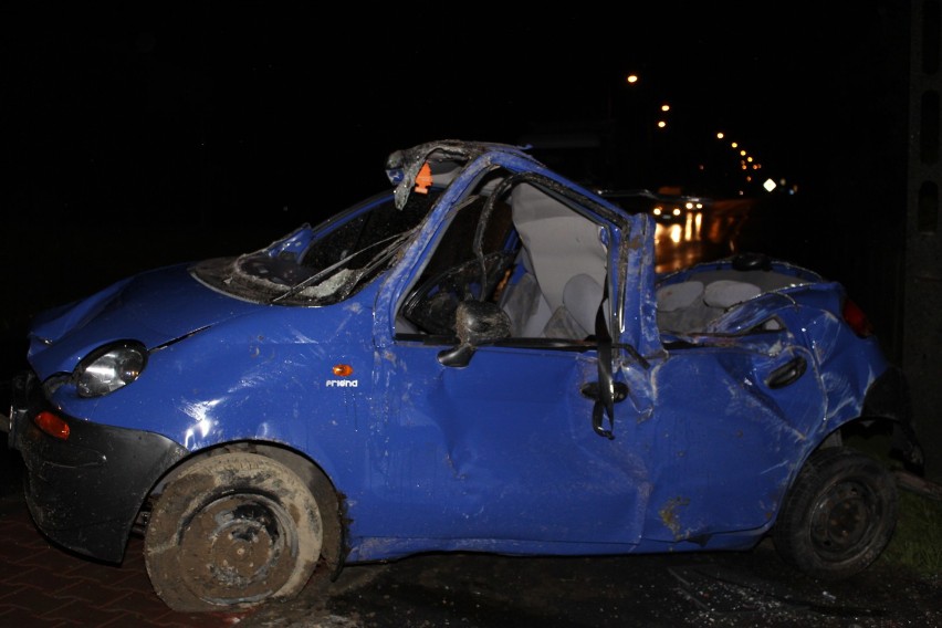 Włosienica. Wypadek na "krajówce". Jedna ospoba trafiła do szpitala