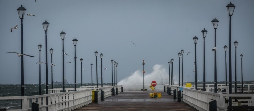 Ostrzeżenia meteorologiczne przed silnym wiatrem i opadami...