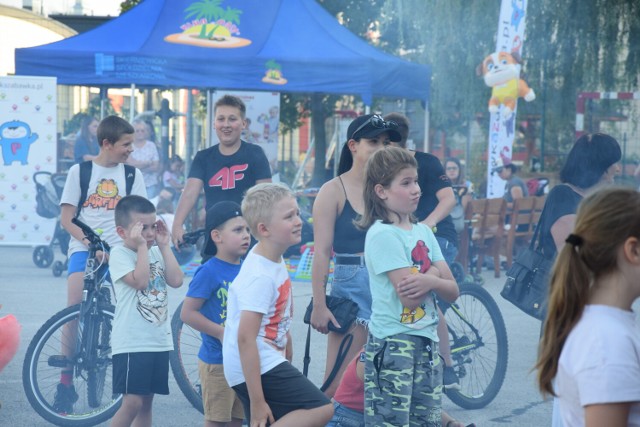 W piątkowe popołudnie, 8 września, na osiedlu Kopernika w Skierniewicach odbyło się pożegnanie wakacji.