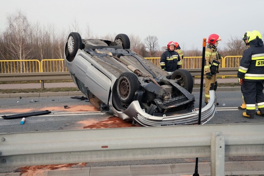 Wypadek na Obwodnicy Zachodniej Legnicy [ZDJĘCIA]