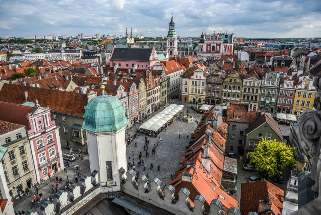 Poznań znalazł się wśród 20 miast nominowanych do European Best Destination 2019. Głosowanie rozpoczęło się 15 stycznia i potrwa do soboty, 2 lutego. Aby zagłosować, wystarczy wejść na stronę www.glosujnapoznan.pl. Tam zostaniemy przekierowani na stronę plebiscytu, gdzie możemy oddać głos, klikając w zdjęcie poznańskiego Starego Rynku. Głos możemy oddawać raz na 7 dni. Zobacz pozostałe z nominowanych miast ---->