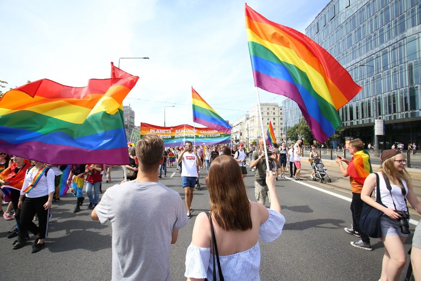 Parada Równości 2018 Warszawa. Szli pod hasłem: "Przywrócimy...