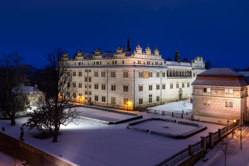 Nie tylko Wrocław! Ruszają magiczne jarmarki adwentowe w Czechach (TERMINY, LOKALIZACJE) 