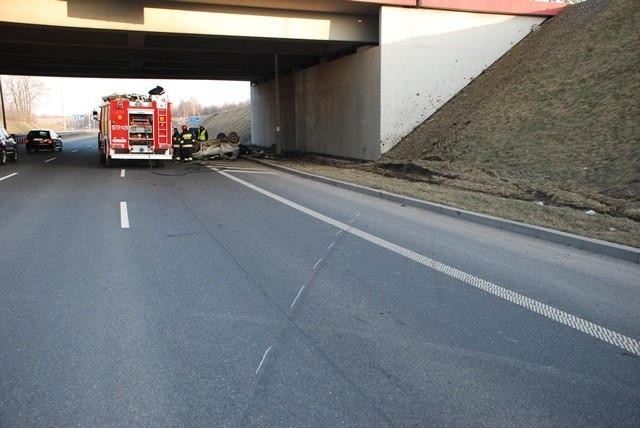 Śmiertelny wypadek na DTŚ w Rudzie Śląskiej. Zginął mężczyzna. Policja poszukuje świadków