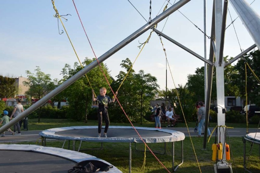 Wielka trampolina na Miasteczku Ruchu 