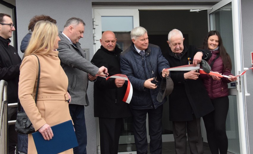 Inwestycja mieszkaniowa TBS w Krośnie za 17,5 miliona złotych. Oddano do użytku trzy nowe bloki przy ul. Składowej [ZDJĘCIA]