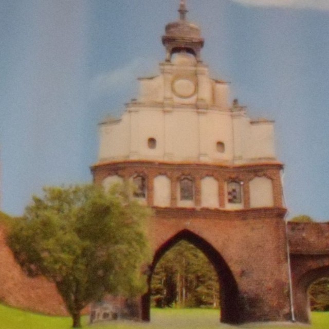 Brama Wałowa, zdjęcie z panoramy Stargardu zawieszonej w wieży kolegiaty