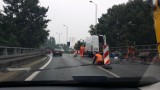 Gigantyczne korki w Katowicach przez deszcz, bo opóźnił remont na węźle Bagienna