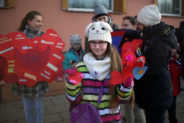 Dzieci z Pałacu Młodzieży zaniosły walentynki do RM