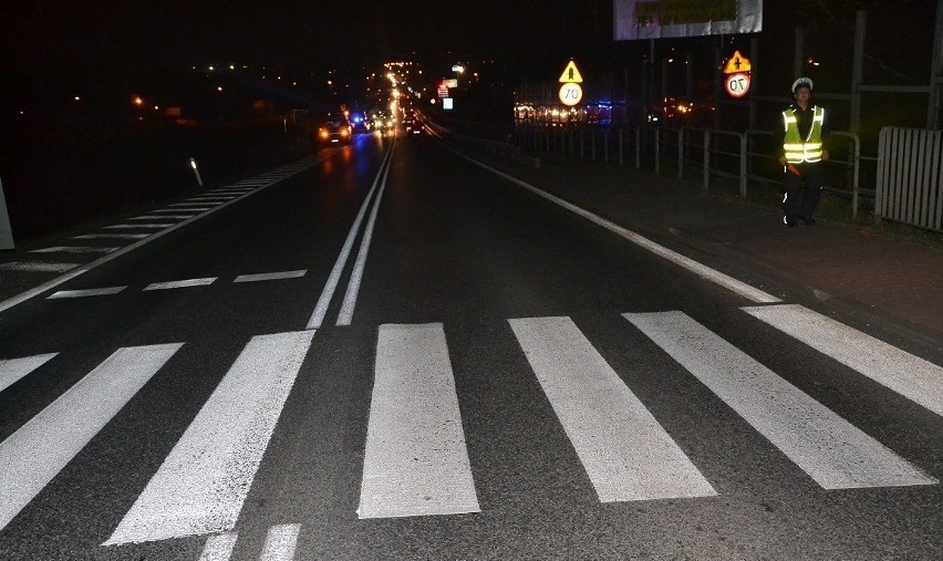 Śmiertelny wypadek w Wieliczce. Nie żyje 69-letni pieszy [ZDJĘCIA]