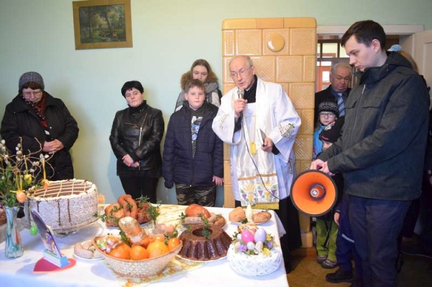 Święcenie pokarmów w Bronowie w "Kazimierzówce"