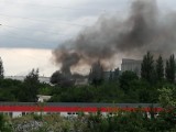 Pożar na ulicy Papieżka we Włocławku. Dym był widoczny w całym mieście [zdjęcia]