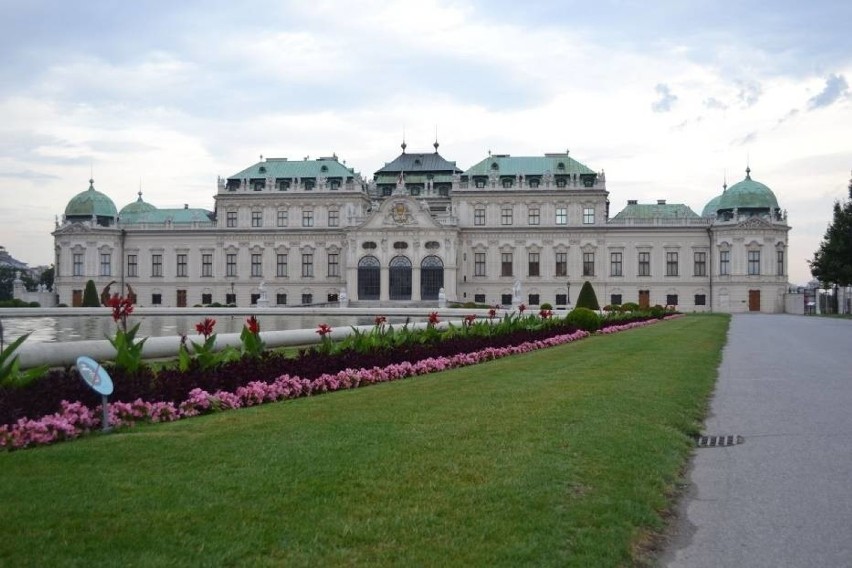 1. Wiedeń (Austria)

„Miasto muzyki”, „stolica świata” oraz...