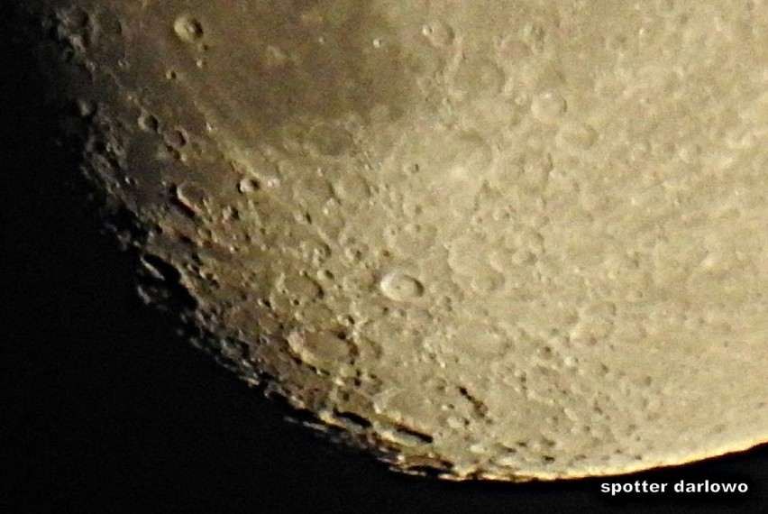 Księżyc widziany z Darłowa. Zobacz niesamowite zdjęcia!