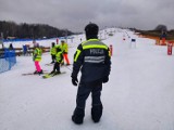 Światowy dzień śniegu na stoku w Rybnie z policjantami [zdjęcia]