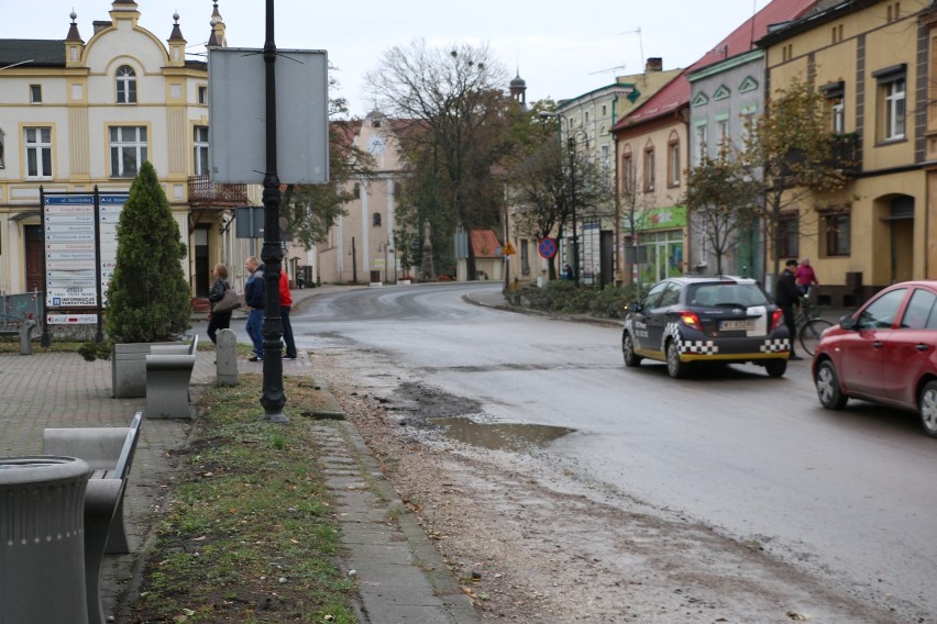 Wicemarszałek Dariusz Kurzawa apeluje do mieszkańców Pakości o cierpliwość w sprawie drogi [zdjęcia]