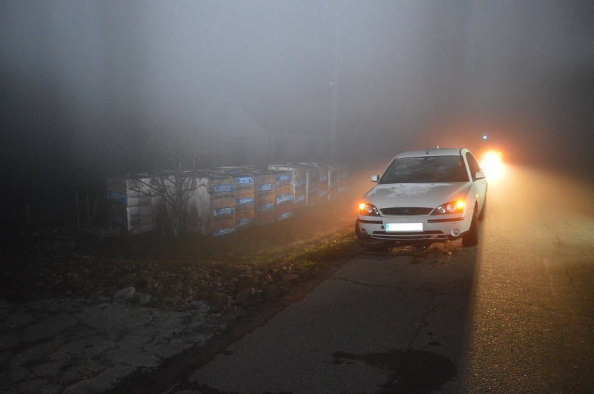 Pijany kierowca uderzył w mostek posesji w Szczepanowicach i...