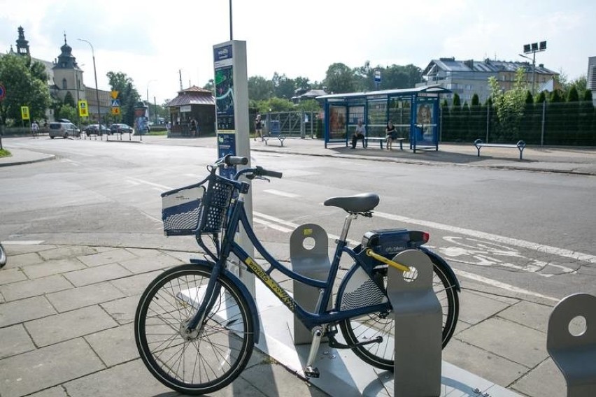 Kraków. Kiedy znikną rowery i stacje Wavelo?              
