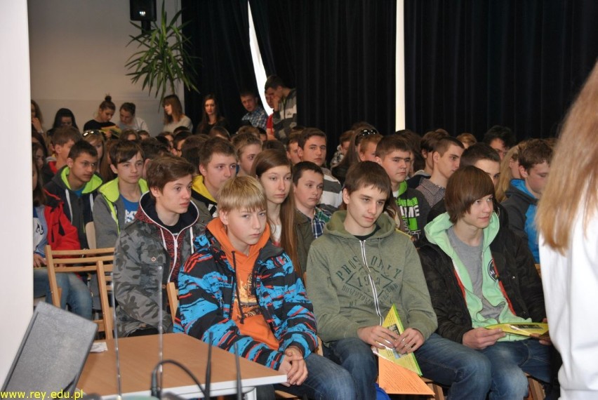 Kraśnickie szkoły ponadgimnazjalne zaprezentowały oferty...