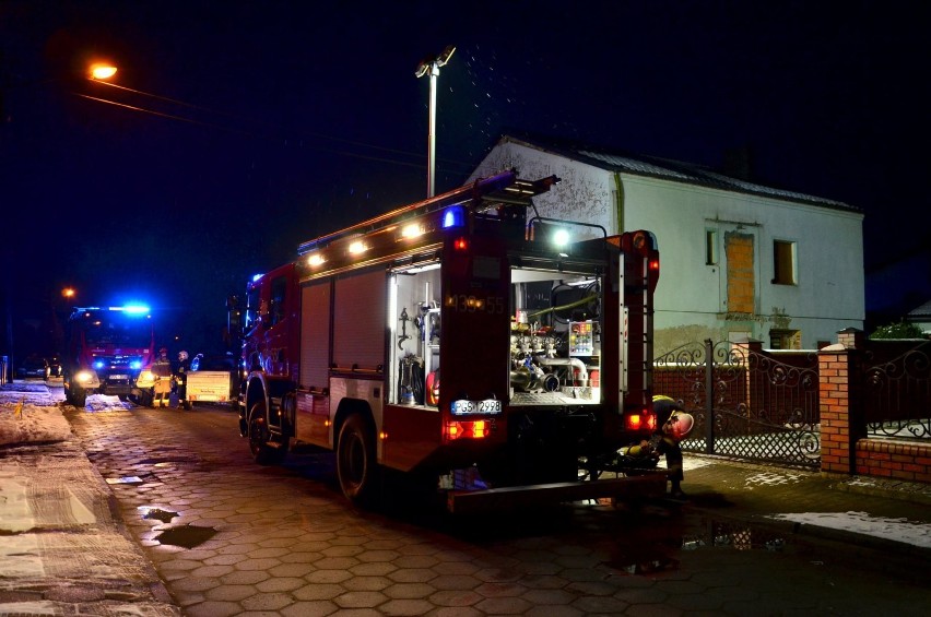 Gostyń. Piec nagrzał się do prawie 800 °C. W Borku Wielkopolskim zrobiło się niebezpiecznie, a pożar ugasili strażacy [ZDJĘCIA]