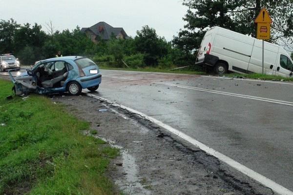 Wypadek Wysokie: ranne dwie kobiety i 6-cio miesięczne dziecko [ZDJĘCIA]