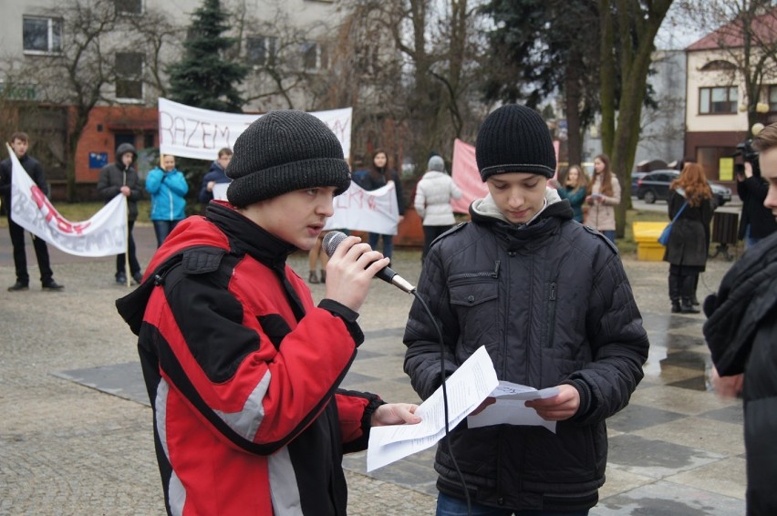 Stop Cyberprzemocy. Happening uczniów ZSG 1 w Radomsku