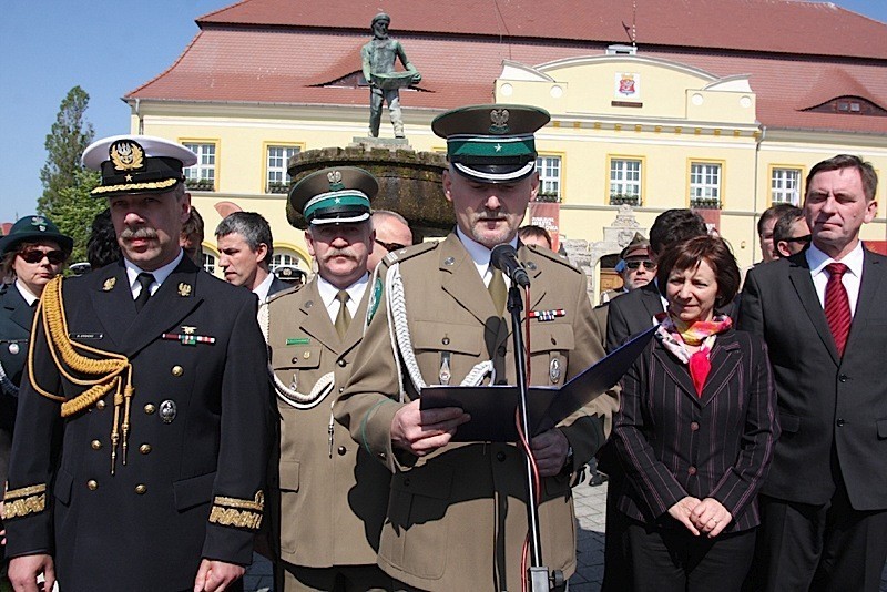 Darłowo Straż Graniczna. Placówka SG w Darłowie otrzymała proporzec