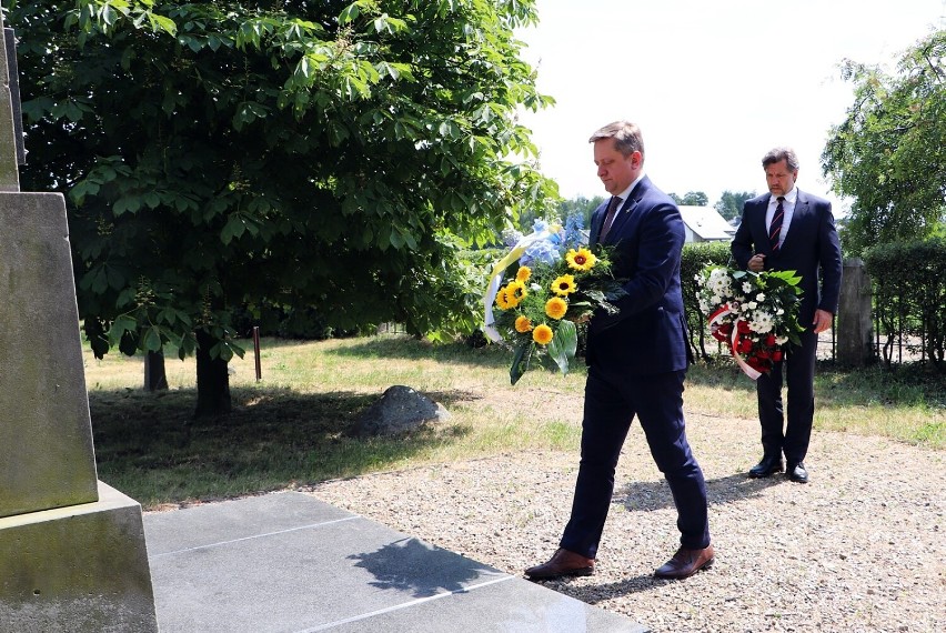 Wojskowy Cmentarz Ukraiński w Kaliszu zostanie upamiętniony. W Kaliszu gościł ambasador Ukrainy. ZDJĘCIA