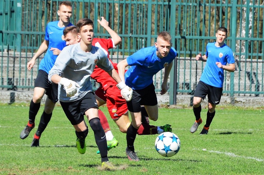 Małopolska liga juniorów starszych. Strzelecka niemoc Soły Oświęcim równa się porażka z AP Profi Zielonki [ZDJĘCIA]