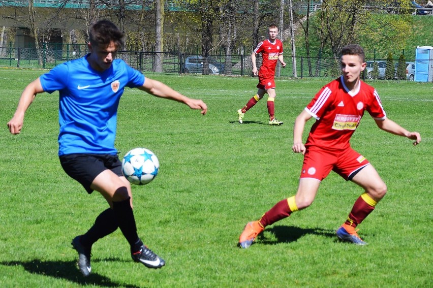 Małopolska liga juniorów starszych. Strzelecka niemoc Soły Oświęcim równa się porażka z AP Profi Zielonki [ZDJĘCIA]