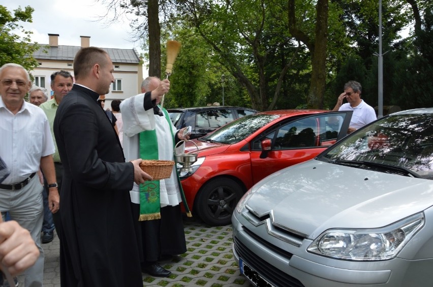 Bełchatów. Święcenie pojazdów w parafii Narodzenia NMP