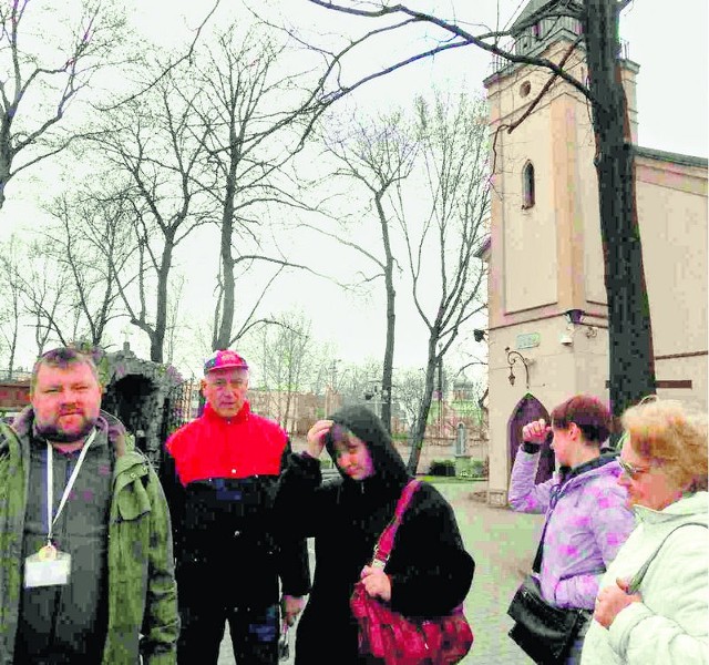 Przy kościółku kolejowym oglądano zabytkowe figury