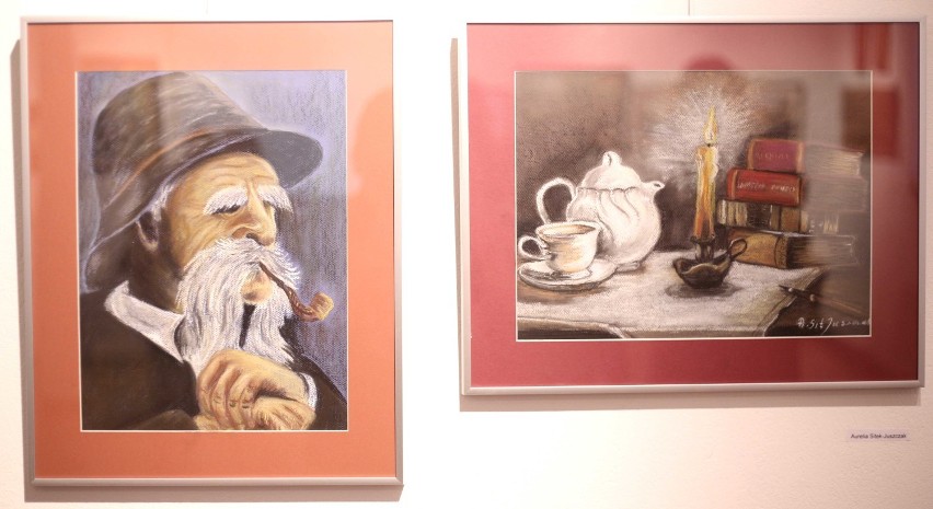 Wystawa "Palety" w Szpitalu Jerozolimskim [ZDJĘCIA]. Sztuka malowana, wyrzeźbiona i sfotografowana